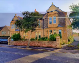 Walliscote Road - outside view of care home